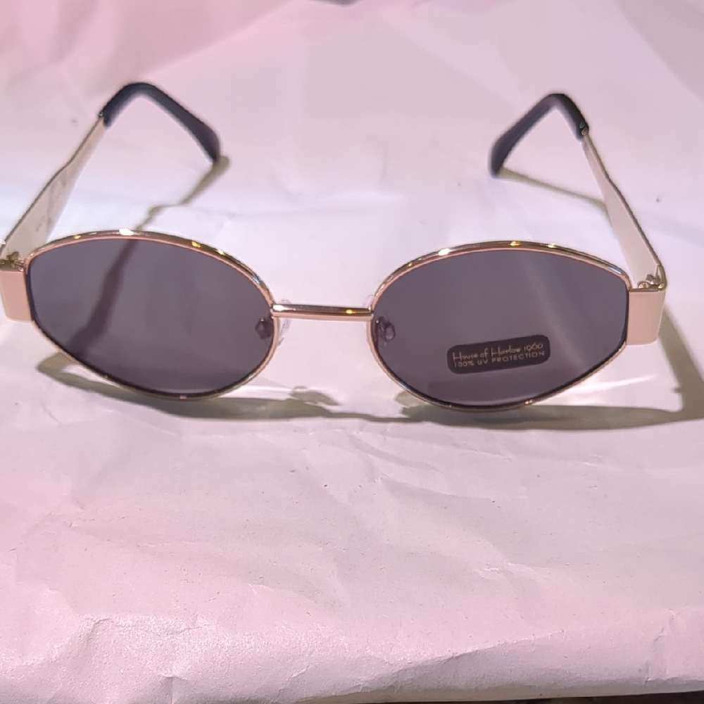 House of Harlow 1960 Gold Oval Sunglasses